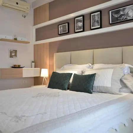 Haris Veranda Apartment *